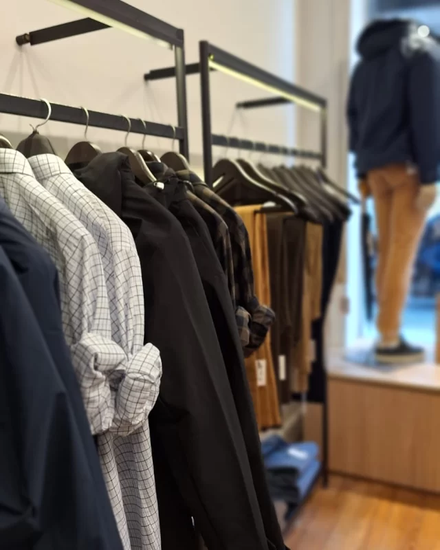 Encontra tus outfits para esta temporada otoño/invierno en local y online 🛒

Nuestro local: España 785 📍
Nuestro Horario de verano: Lunes a Viernes de 9:30h a 19h. Sábados de 9:30 a 13:30h ⏱️

👉🏻 Shop Online www.oliver1973.com 🛒
👉🏻 Envíos a todo el país 📦
.
.
.
.
.
#ropadehombres #menstyle #indumentariahombre #oliver #oliver.wearok