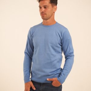 Sweater azul aéreo cuello redondo